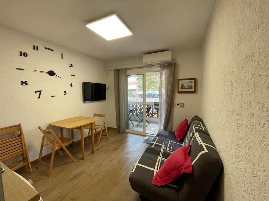 Appartement Situe A 100 M De La Plage Эмпуриабрава Экстерьер фото